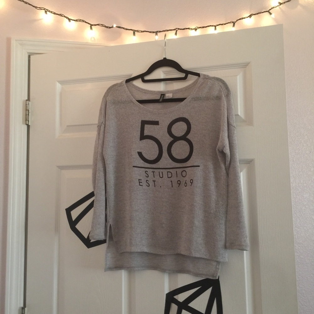 See through grey graphictee long sleeve Divided XS